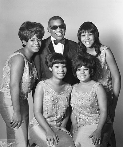 readers: Ray Charles With The Raelettes