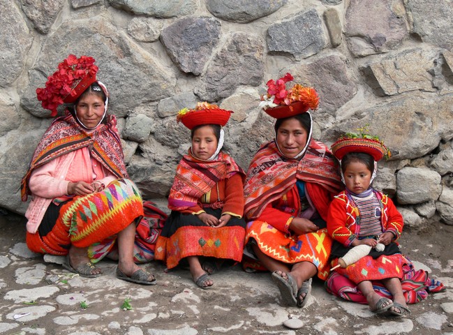 Pic quiz - national dress: Image two 