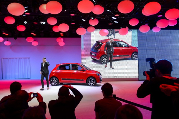 Photographers snap the new Twingo by Renault.