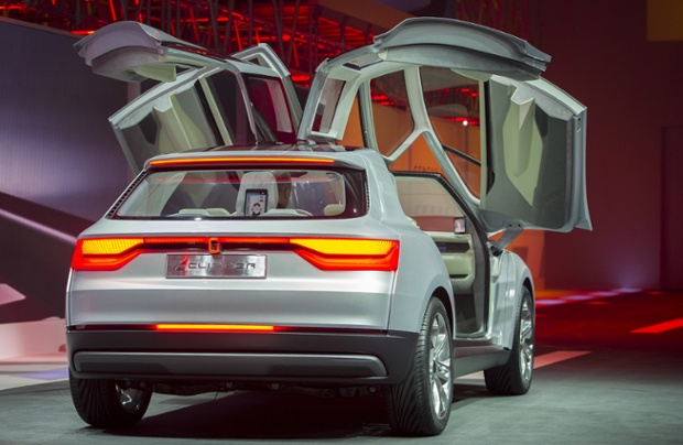 Butterfly doors on the Giugiaro Clipper.