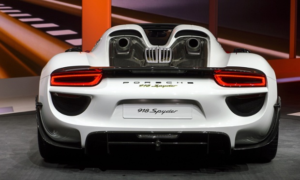 The back of a Porsche 918 Spyder.