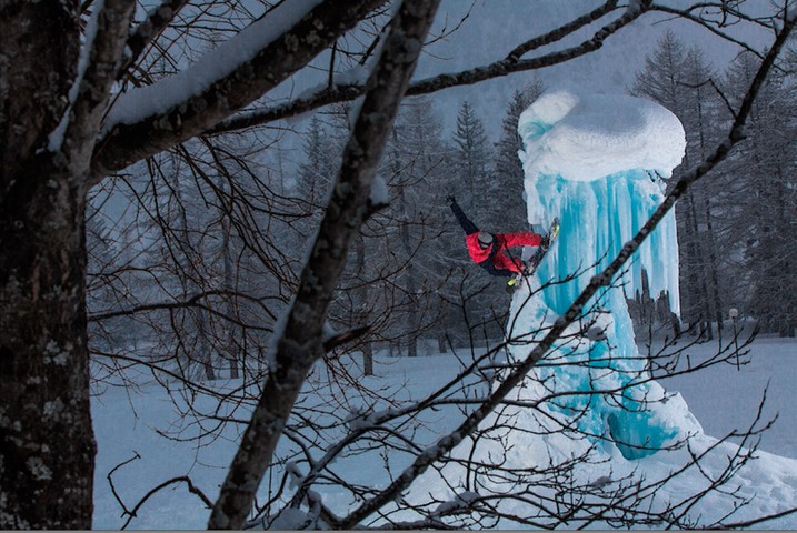 Killer Loop Click: Roland Morley-Brown jibbing on a natural ice sculpture