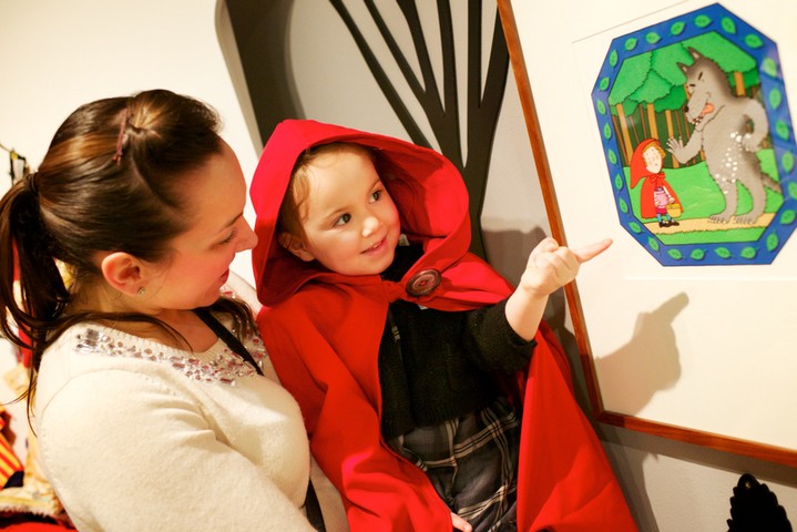 Moving stories: litte Red Riding hood