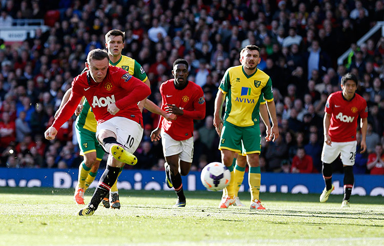 United v Norwich: Manchester United's Wayne Rooney scores a penalty