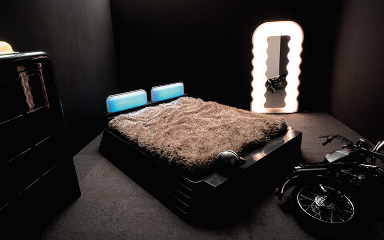 Sottsass: Elledue bed for Poltronova (Mobil grigi), 1970