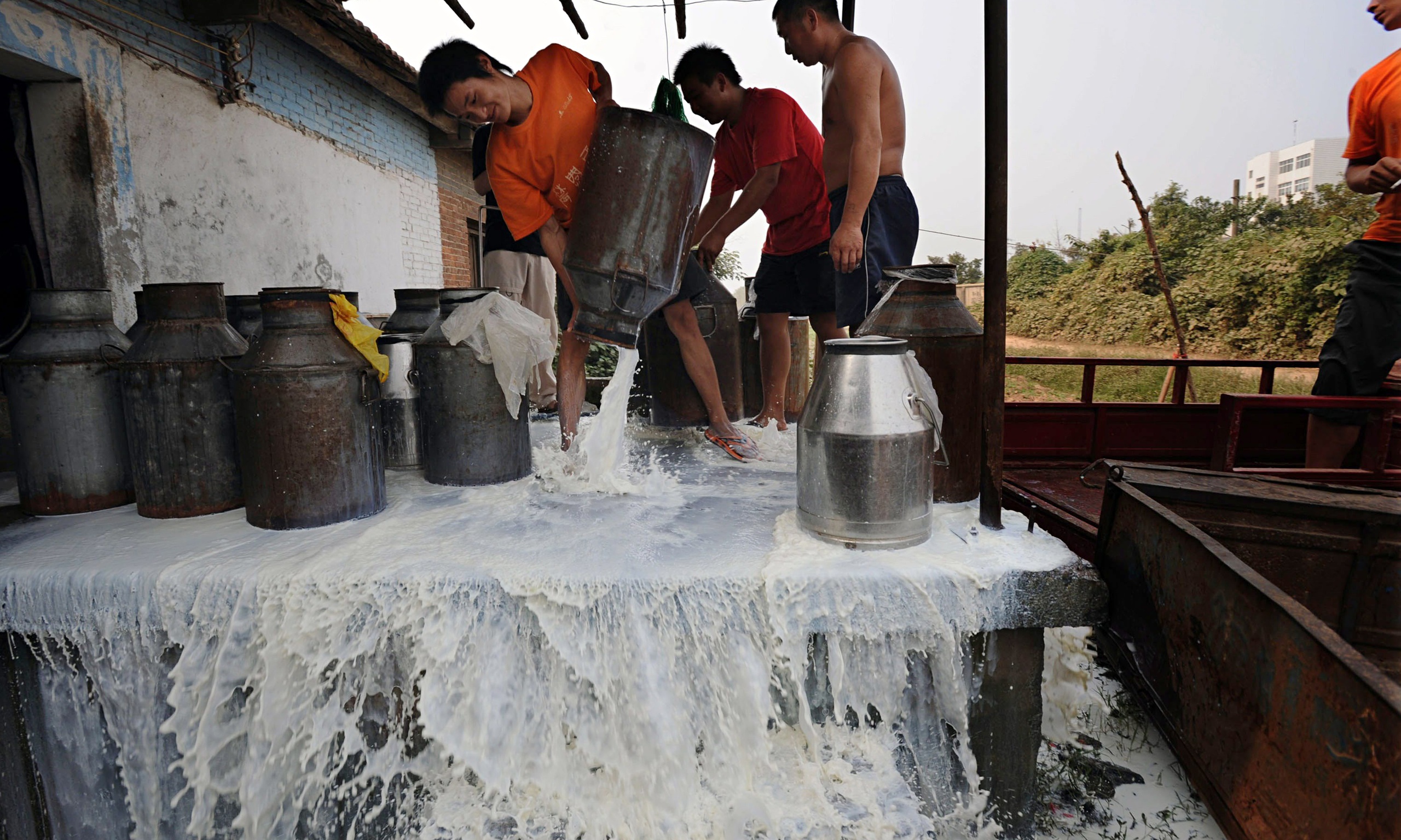 china-s-growing-hunger-for-dairy-raises-fears-over-sustainable