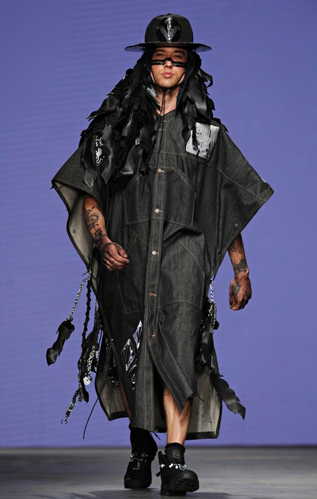 Gap-year styling: MAN: Runway - London Collections: Men SS15