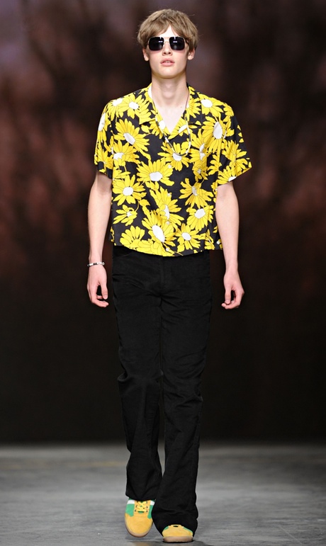 bootcut jeans: TOPMAN Design: Runway - London Collections: Men SS15