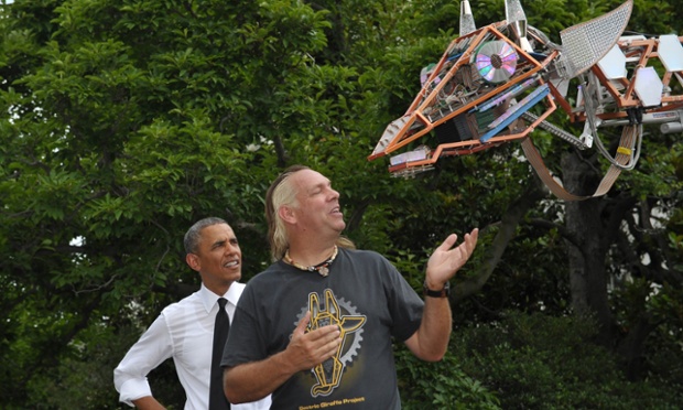 barack obama maker faire robotic giraffe