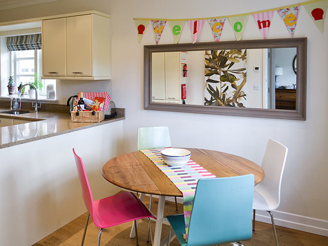 Cool Cottages:: Pit Stop