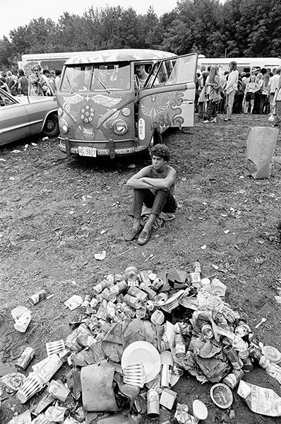 Woodstock festival: Woodstock festival 1969 photography by Baron Wolman