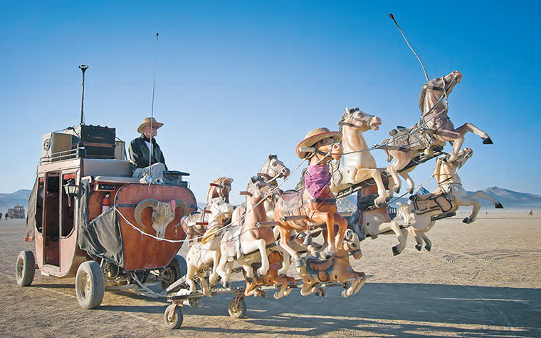 Big picture: Tom Bates and Gretchen Roosevelt's  Wonder Wagon, 2008