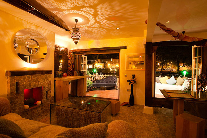 Cool Cottages Home: Boathouse