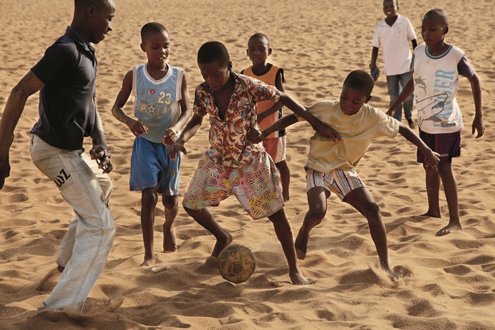 Goal: Togo