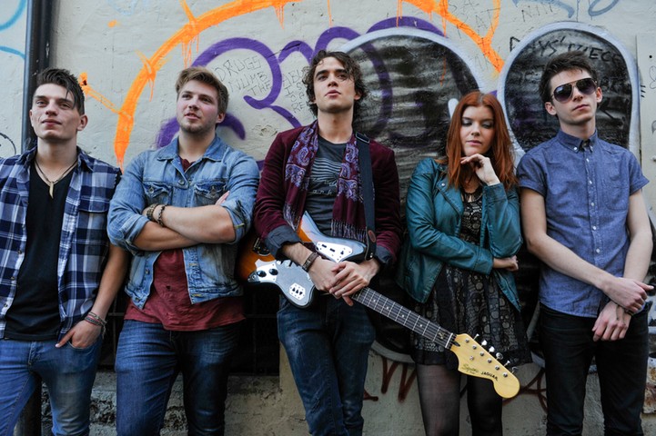 If I stay: 6 The Band