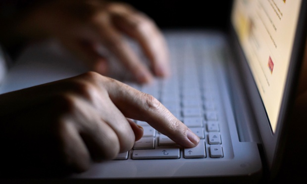 Reddit and Blogger tighten up rules on pornography