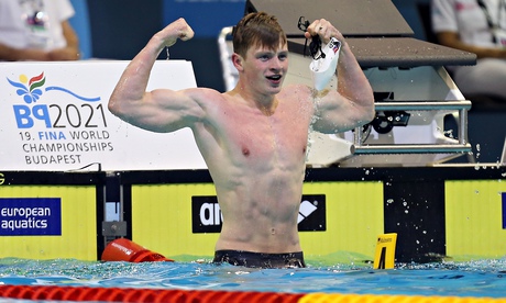 Adam Peaty breaks 50m breaststroke record at European Championships