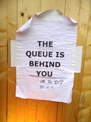 Queue location notice spotted at St. Andrew's Square, Edinburgh.