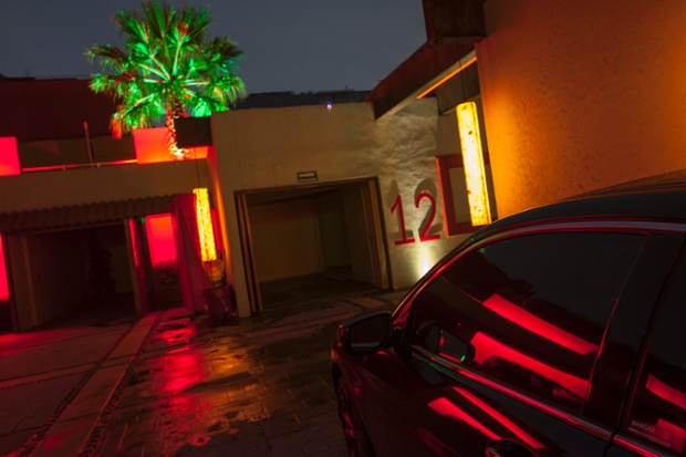 The exterior of a hoteles de paso.