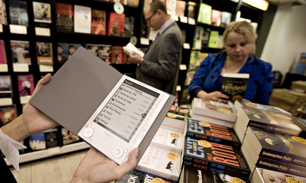 Sales of printed books fall by more than £150m in five years
