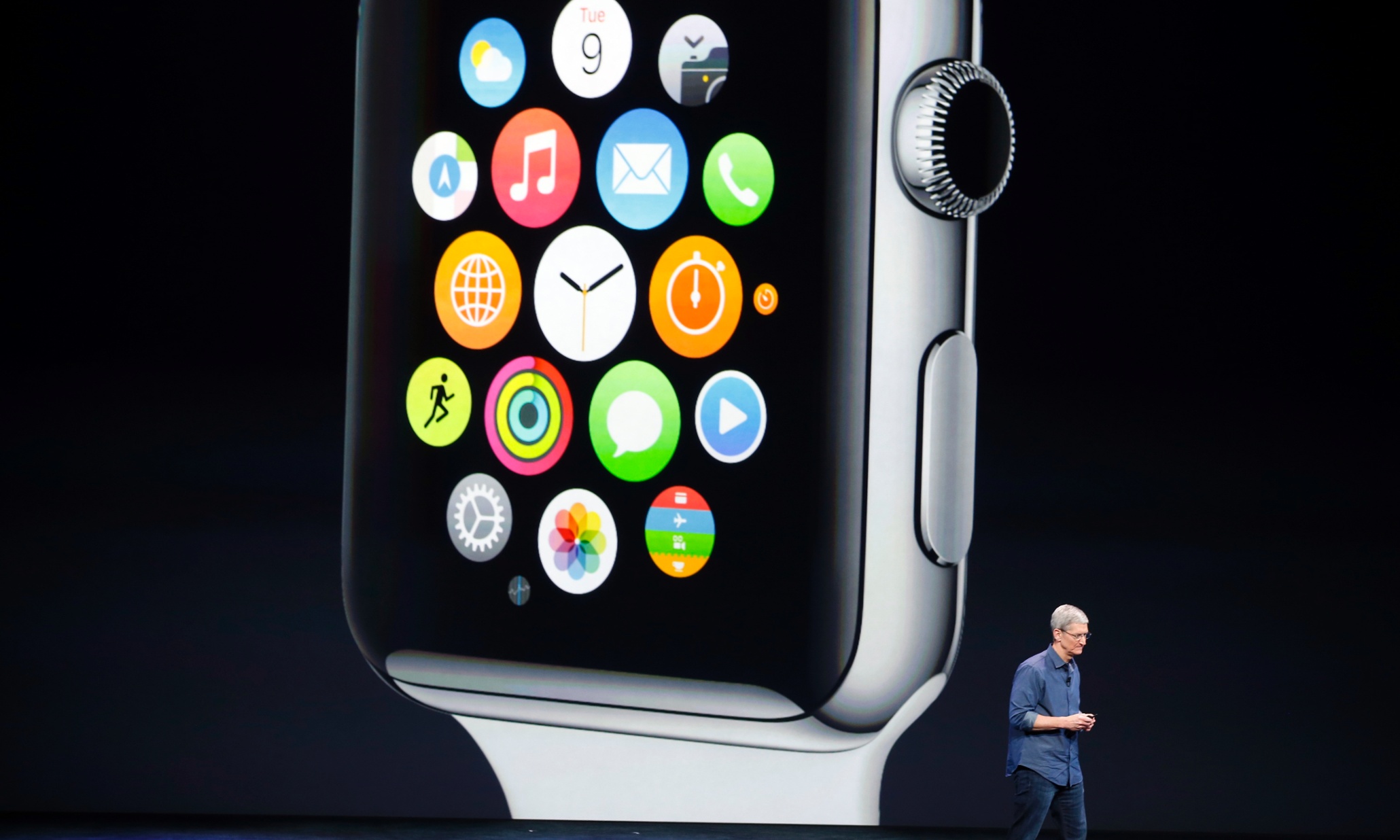 Apple Watch: 20m first-year sales predicted as companion app details leak
