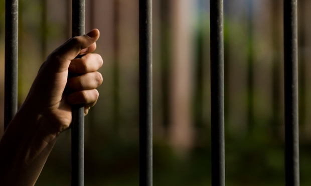 Oregon man facing no charges remains in jail 900 days after arrest