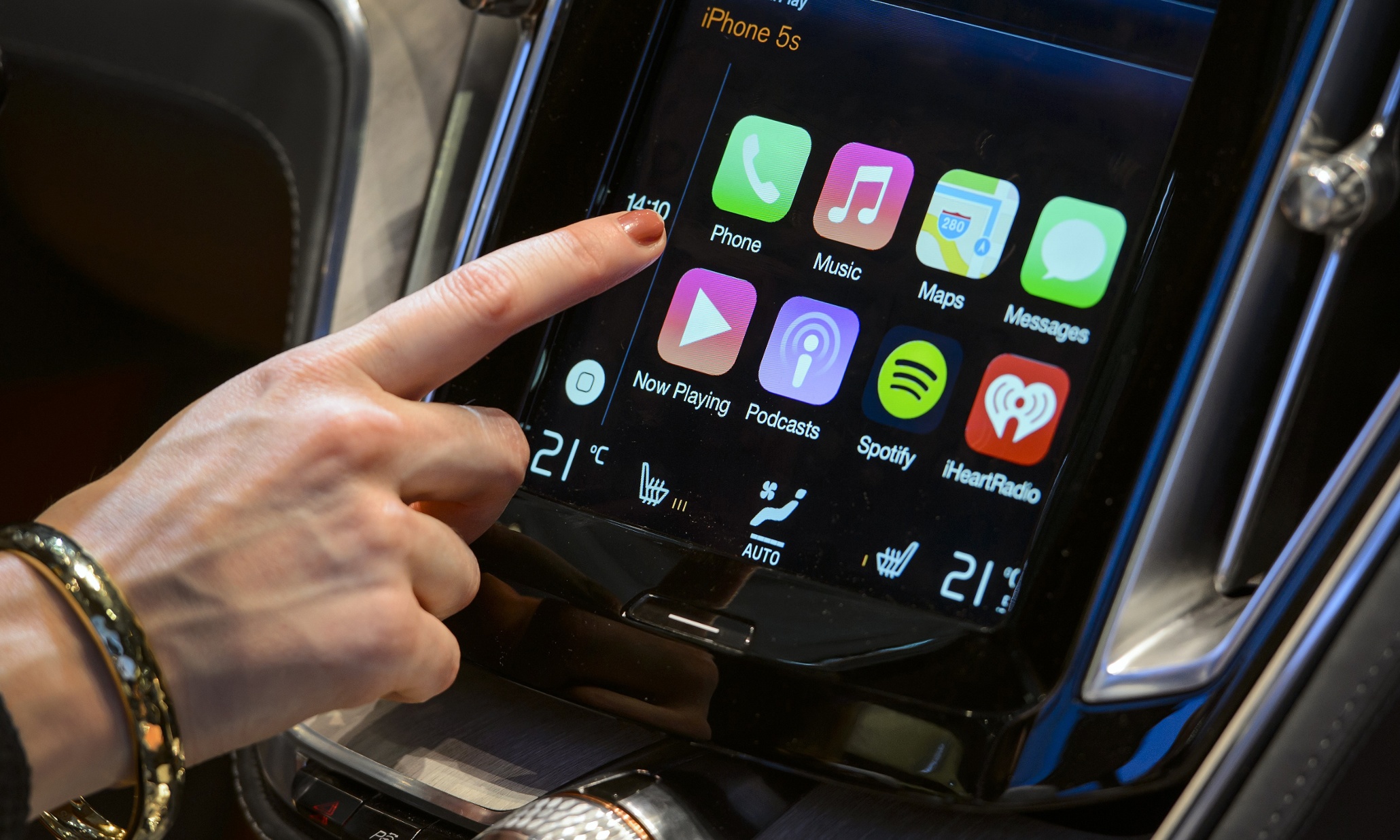 An Apple car? Computer firm hires automotive engineers