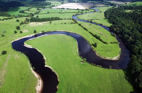 Aerial view of the River Severn winding its way through Leighton in Shropshire