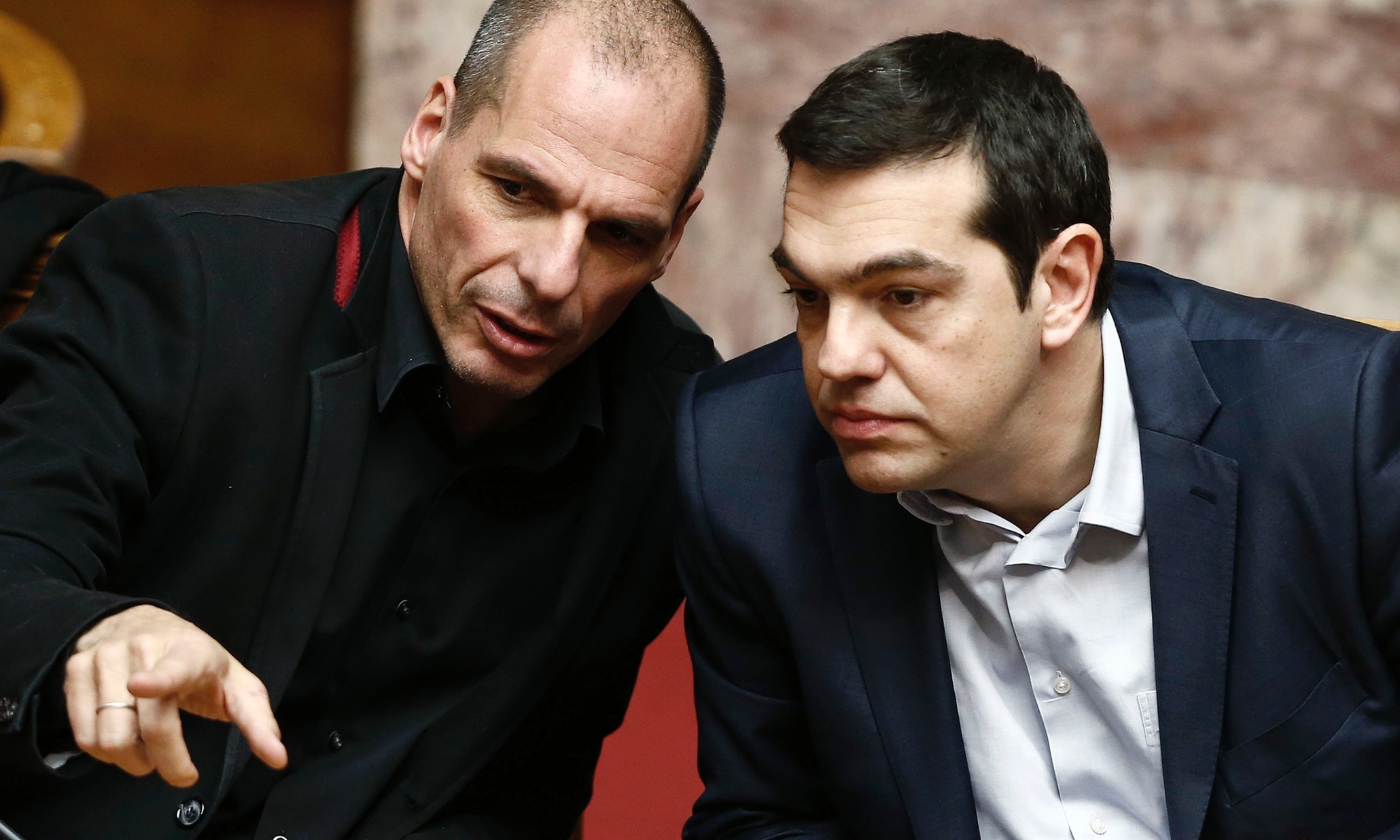 Greece gets lifeline as ECB agrees €3.3bn extra emergency funds