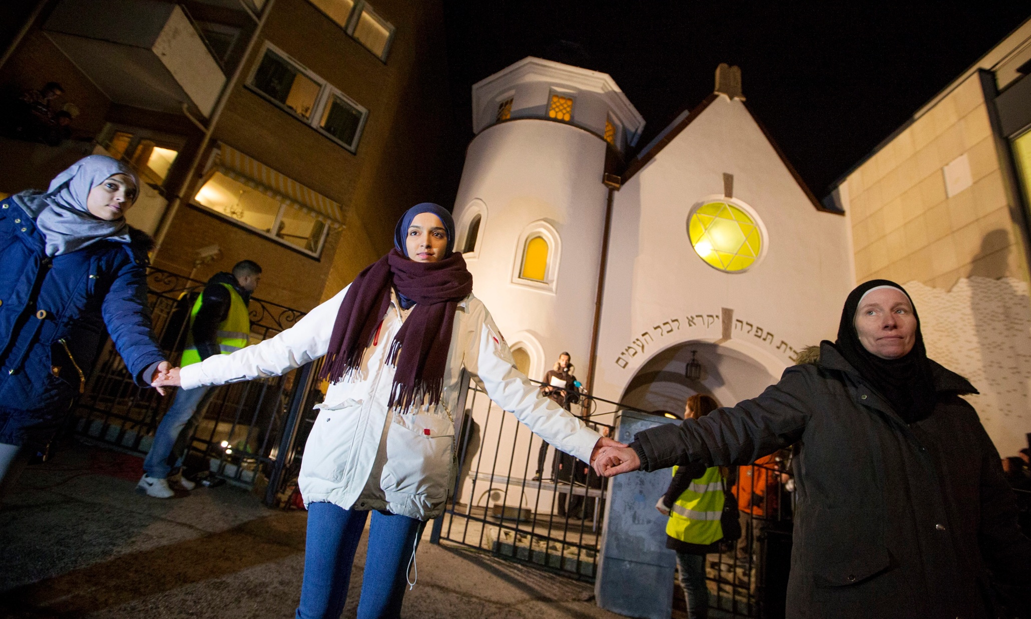 Norway's Muslims and Jews link up to denounce extremist violence