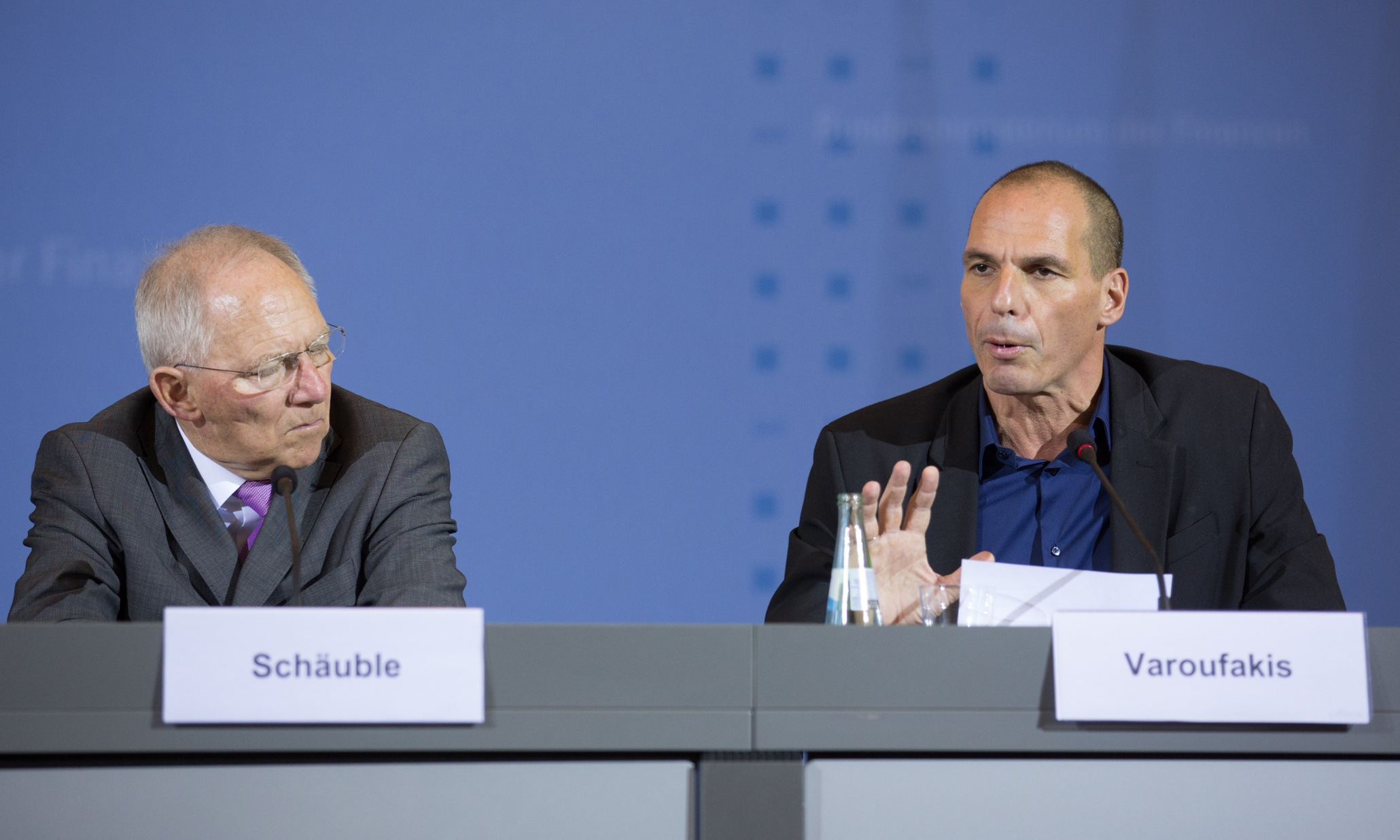 Greek and German finance ministers clash at debt relief talks