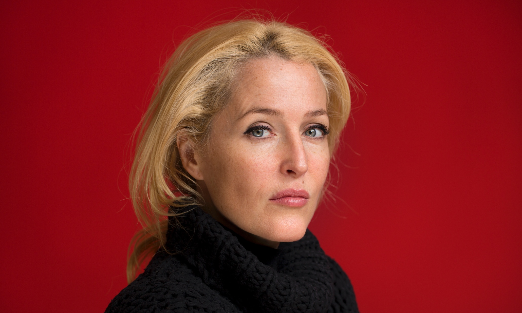 gillian-anderson-on-therapy-rebellion-and-being-weird-stage-the