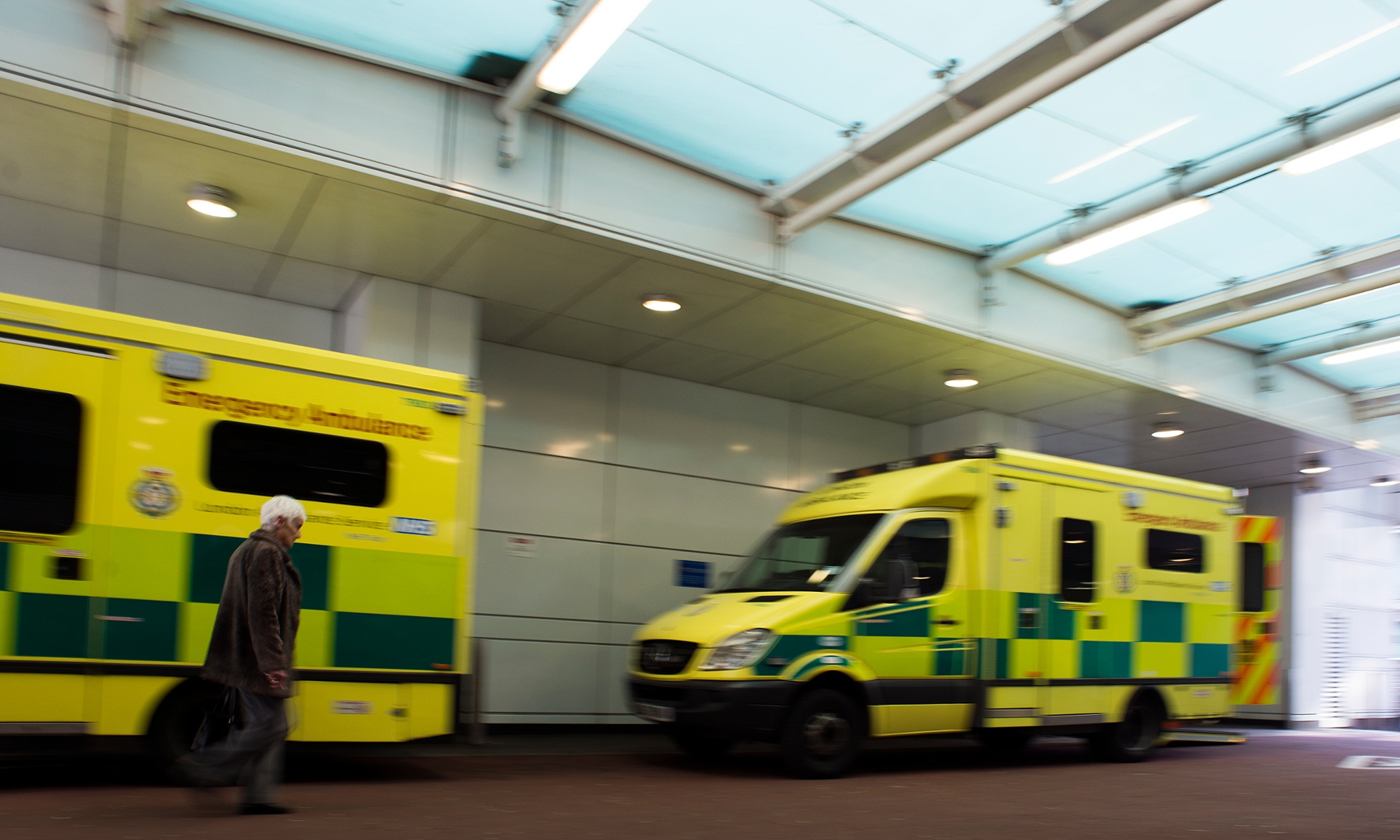 Northern Ireland ambulance service declares major incident over strike