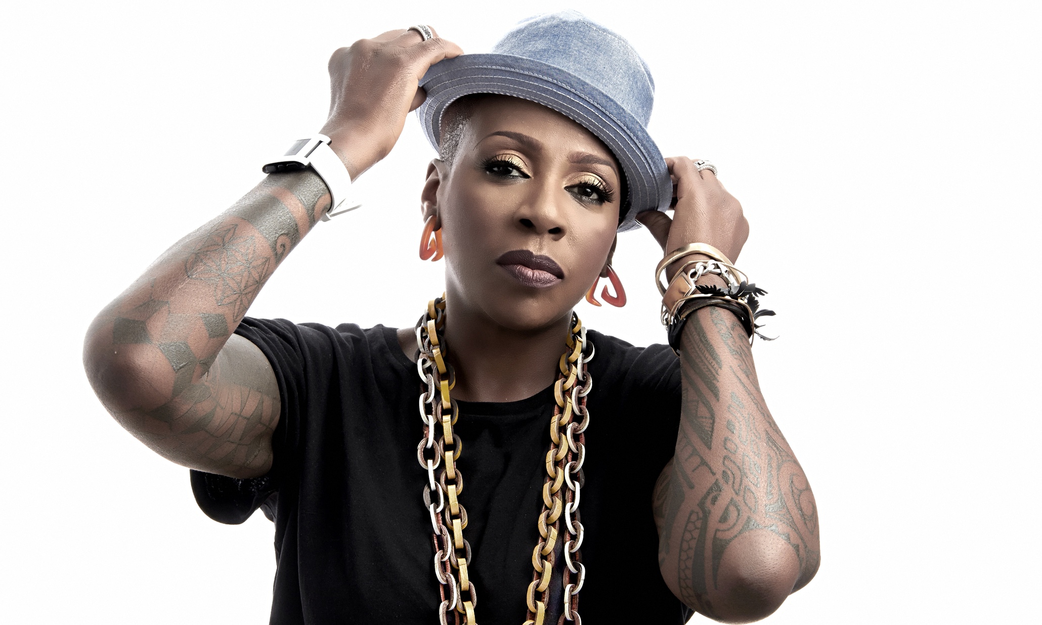 gina-yashere-there-are-two-looks-in-hollywood-for-black-women