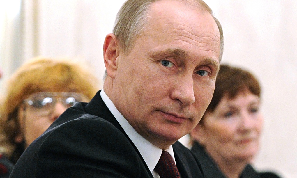 Book prize judges criticise decision to axe Putin exposé