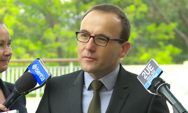 Adam Bandt slams Labor for 'caving in' on metadata laws - video