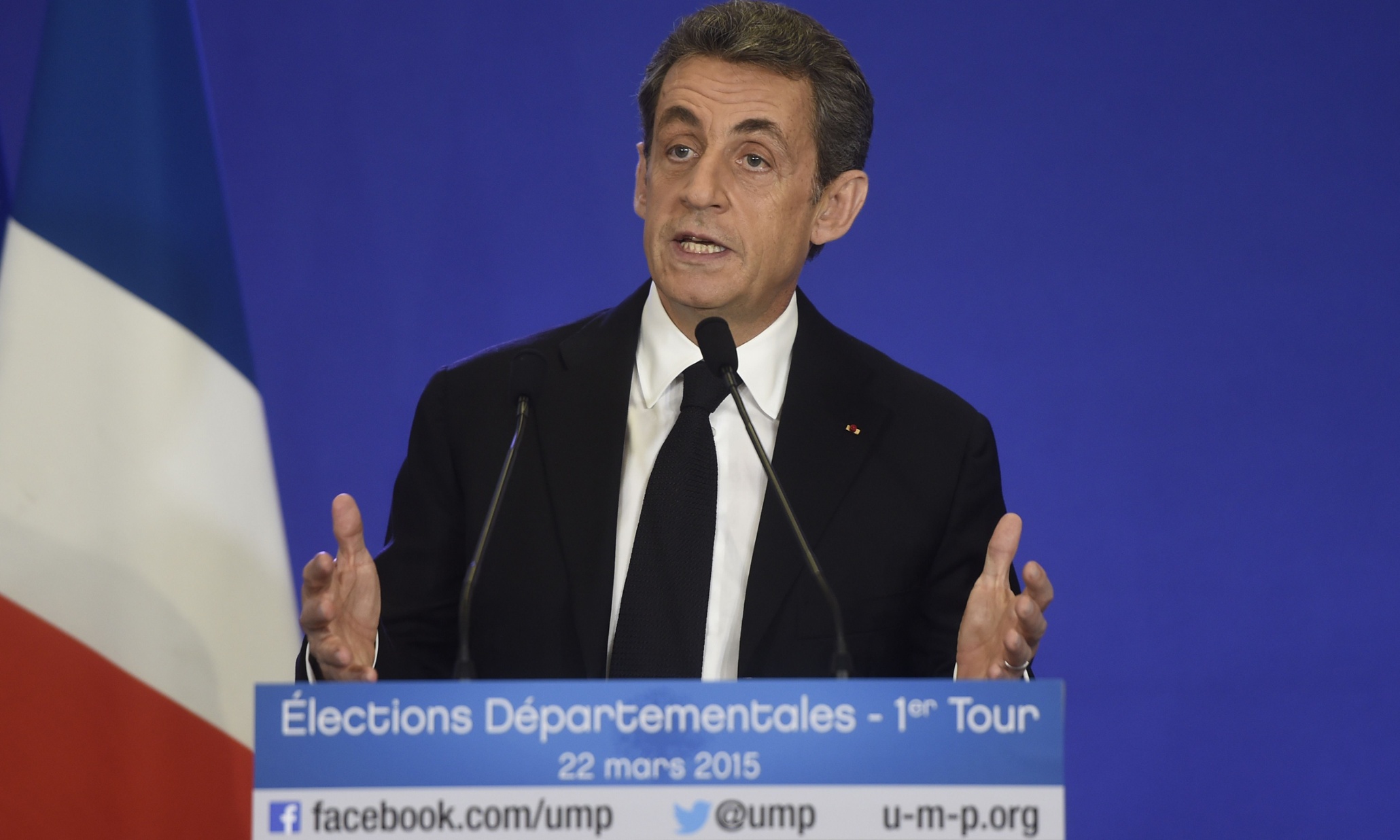 Far-right Front National denied first place in local elections in France