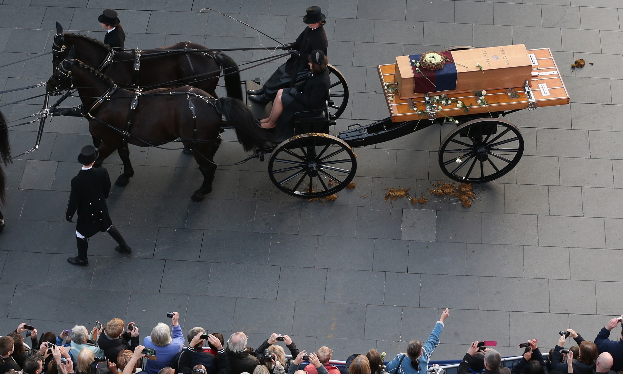 Richard III reburial: 'May you rest in peace in Leicester'