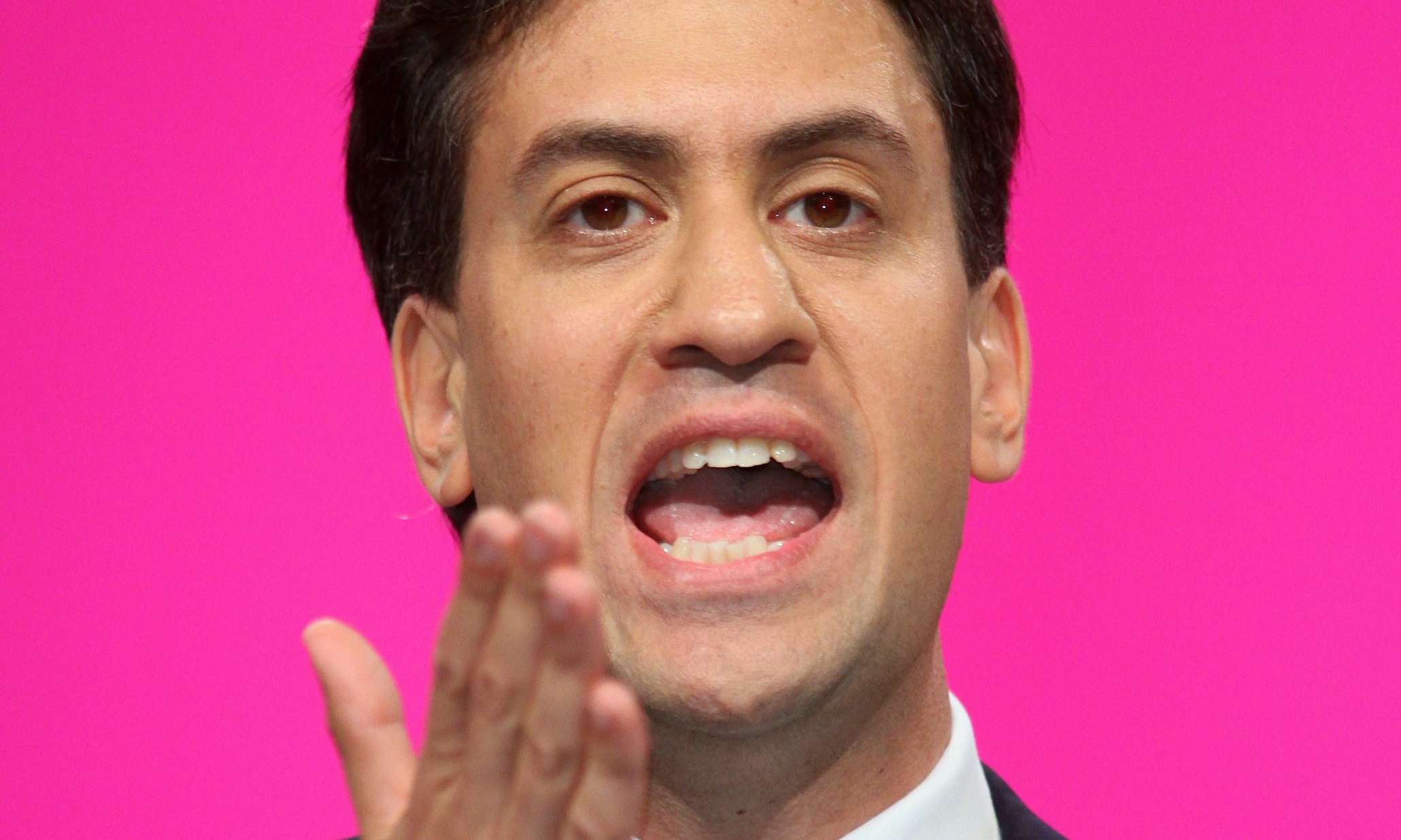 Ed Miliband wins coin toss before Jeremy Paxman election grilling - The Guardian