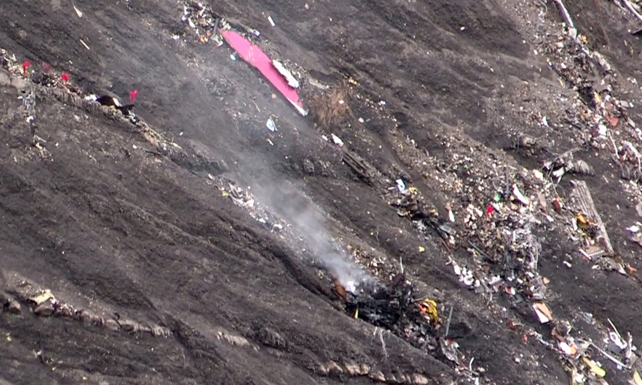 Germanwings Crash Recovery Effort Resumes As Alps Disaster Remains A Mystery World News The