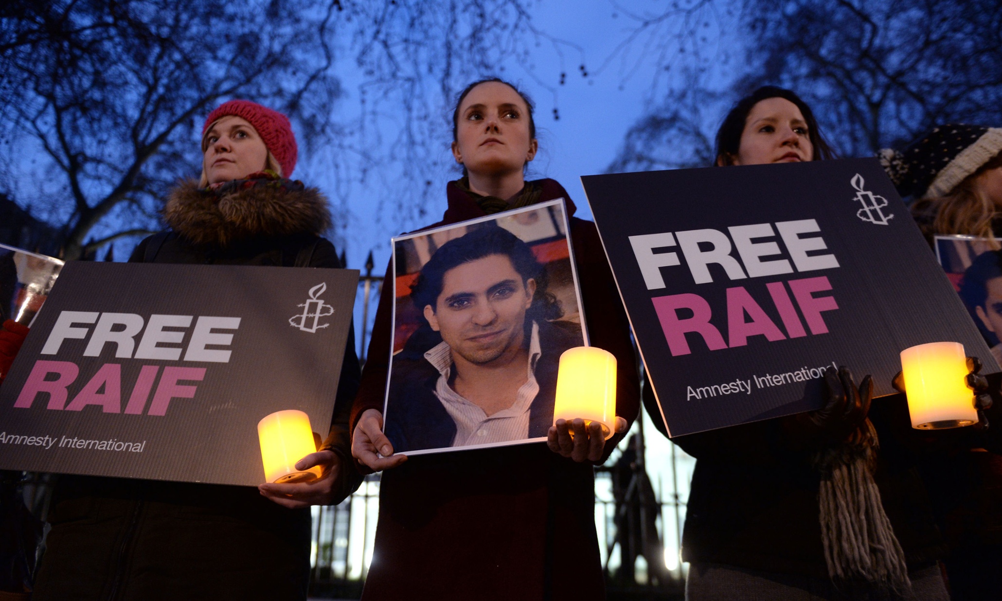 Raif Badawi tells of flogging ordeal in letter from Saudi prison