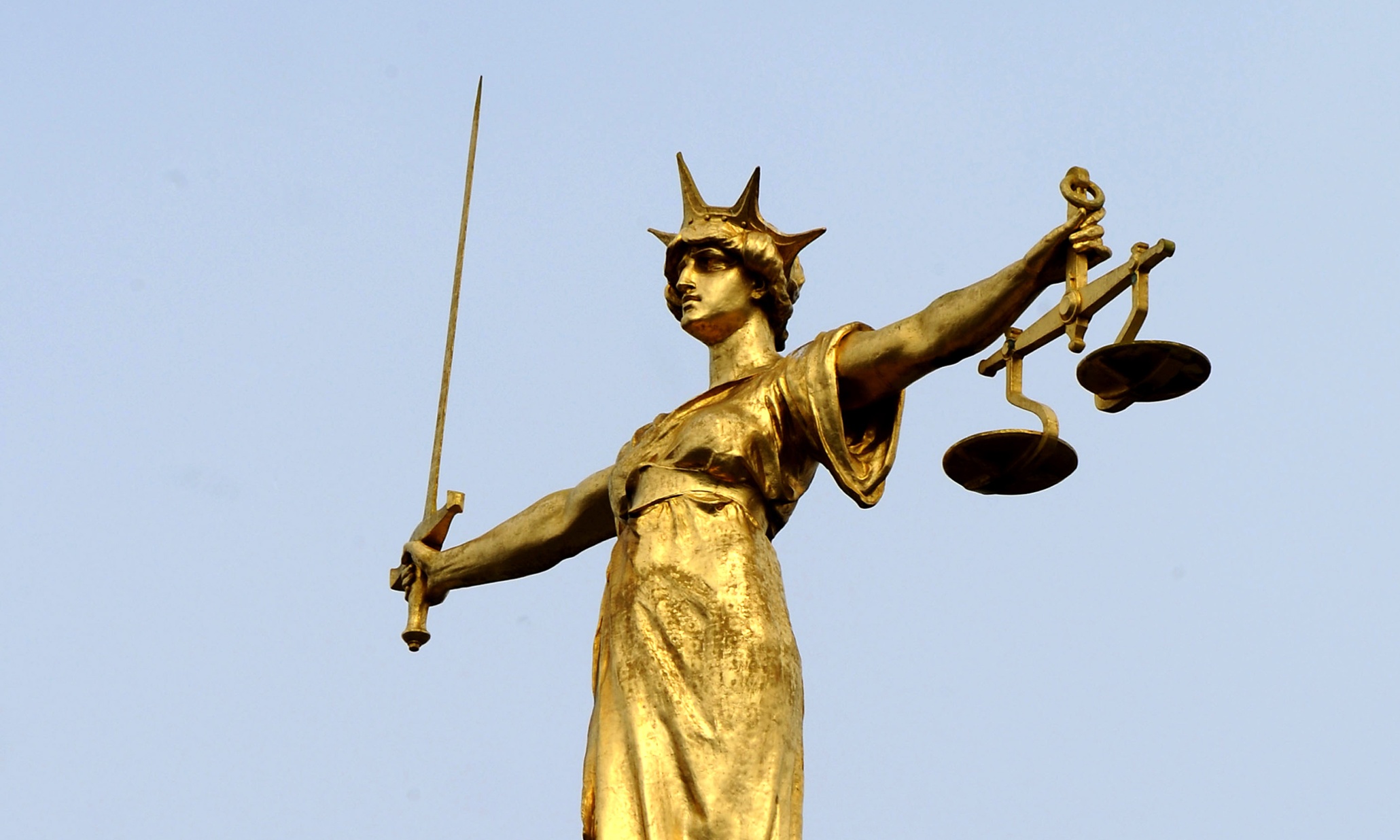 Peers to vote on 600% rise in court fees