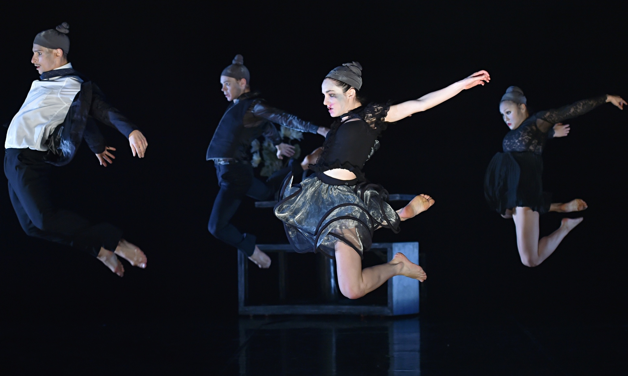 Phoenix Dance Theatre mixed programme 2015 review – challenging but approachable