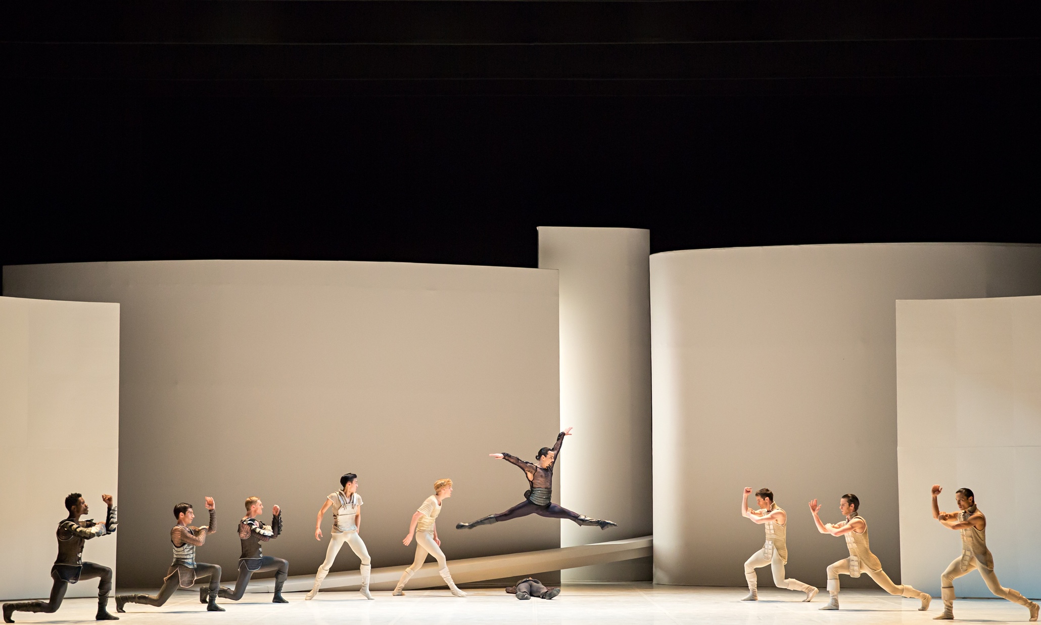 Northern Ballet: Romeo and Juliet review – tragedy stripped back to the bone - The Guardian