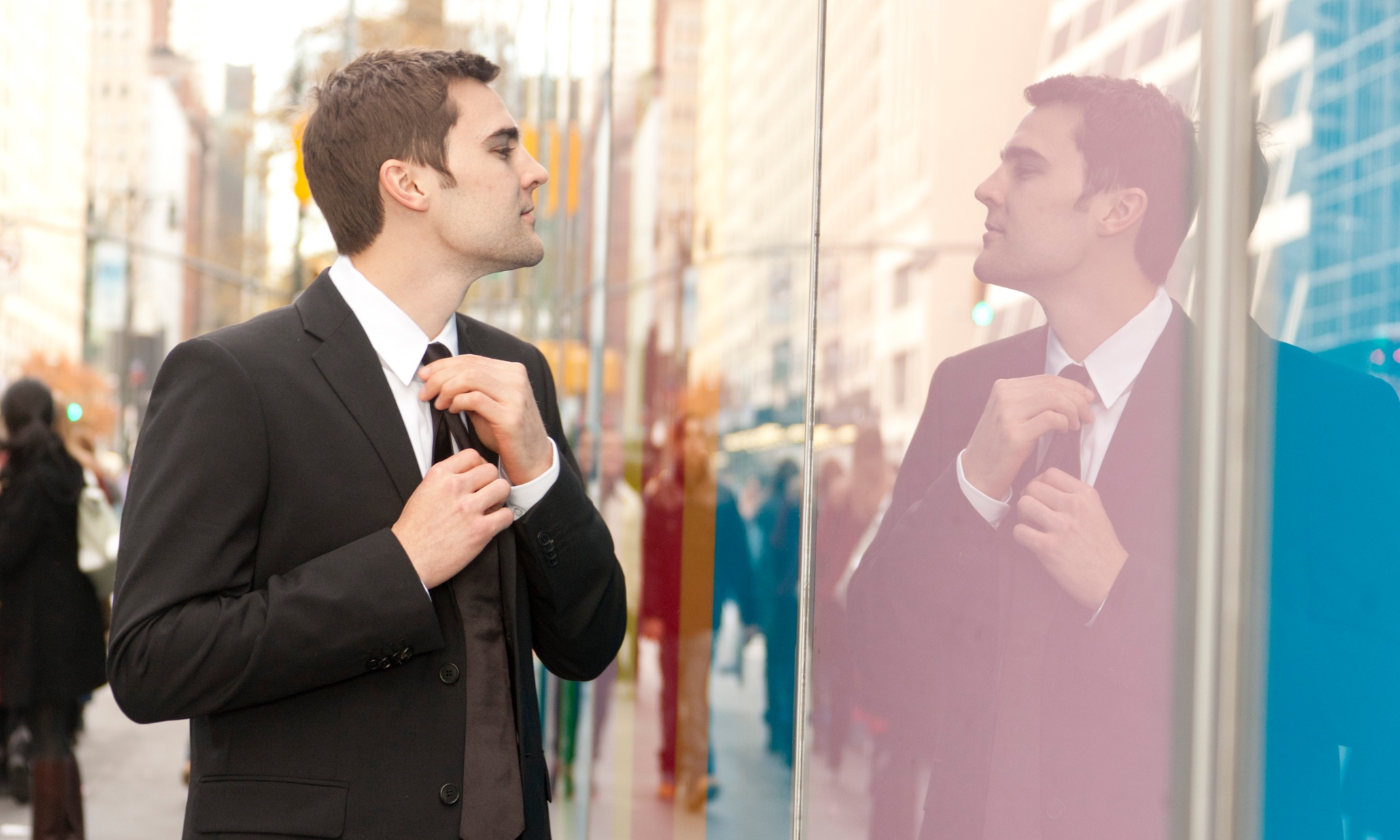 Narcissism increases the chance you'll be seen as a leader, especially  if you're a man | Emily Grijalva