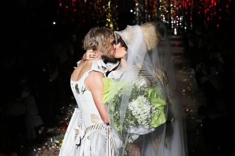 US actress Paz de la Huerta snogging a model on the Vivienne Westwood catwalk