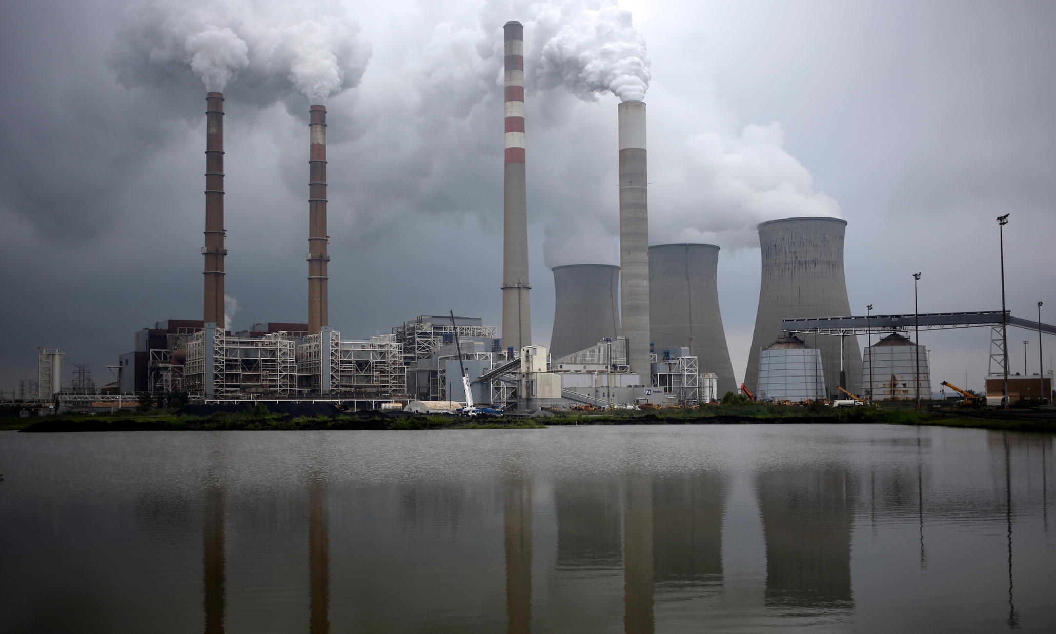 us-carbon-emissions-set-to-fall-to-lowest-level-in-two-decades