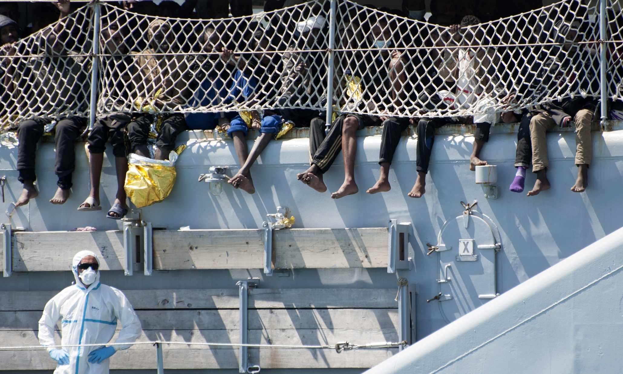 Most migrants crossing Mediterranean will be sent back, EU leaders to agree