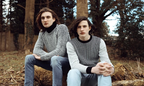 Men's fashion: spring knitwear