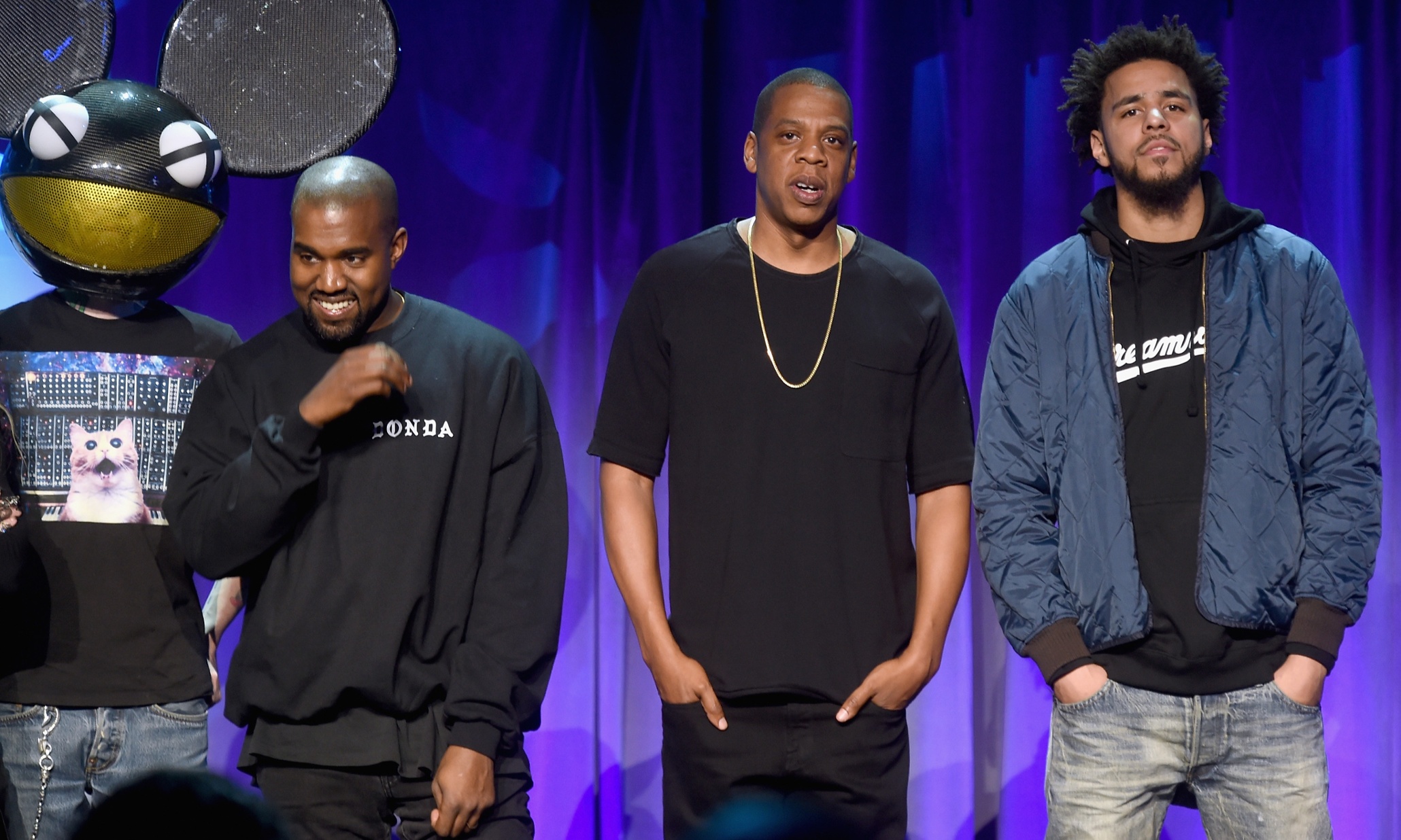 The week in music: turning against Tidal, banned selfie sticks and more